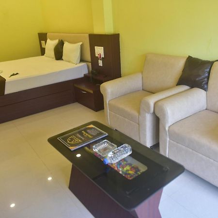 Golden View Resort And Restaurant Tajpur 외부 사진