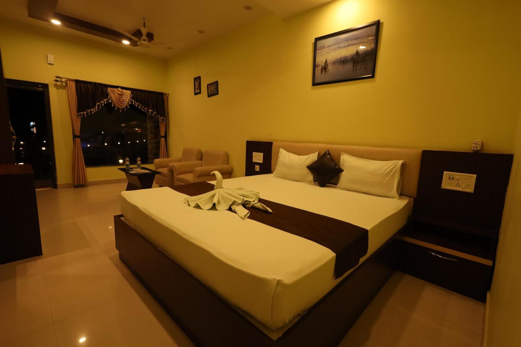 Golden View Resort And Restaurant Tajpur 외부 사진