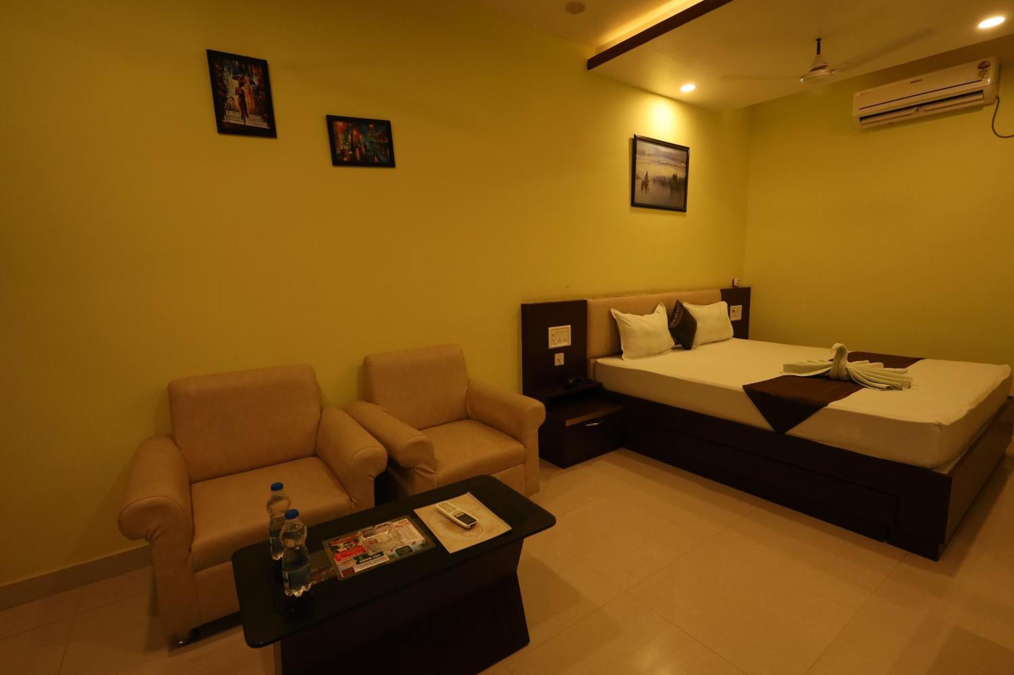 Golden View Resort And Restaurant Tajpur 외부 사진